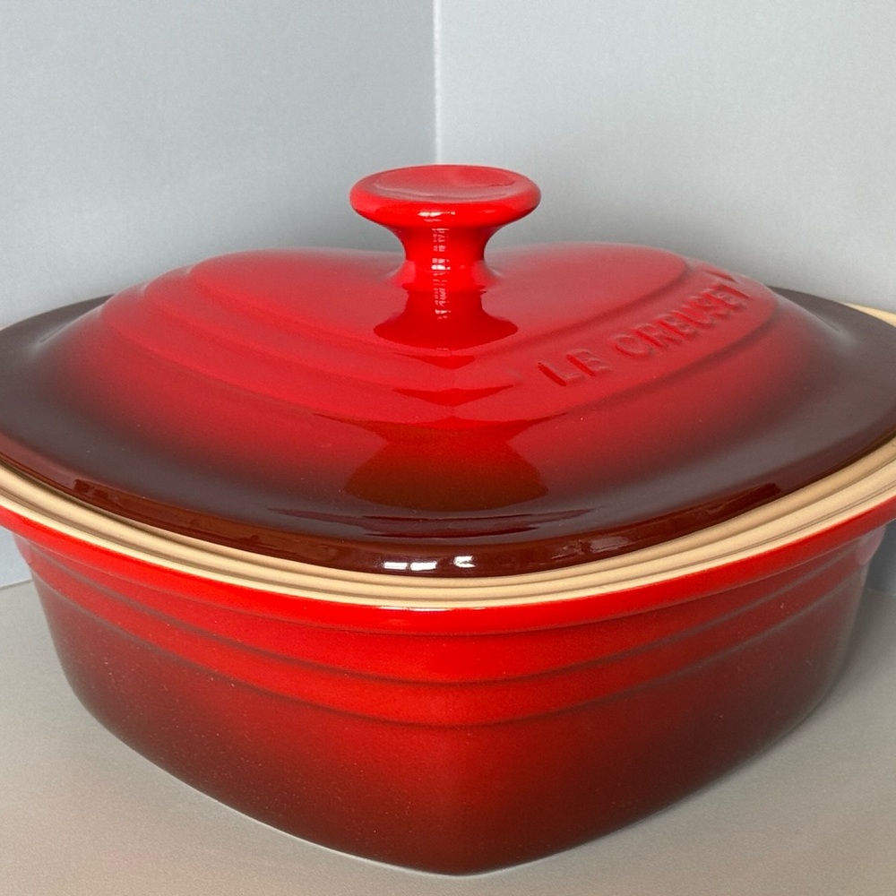 Le Creuset Red Heart Covered Stoneware Baking Dish